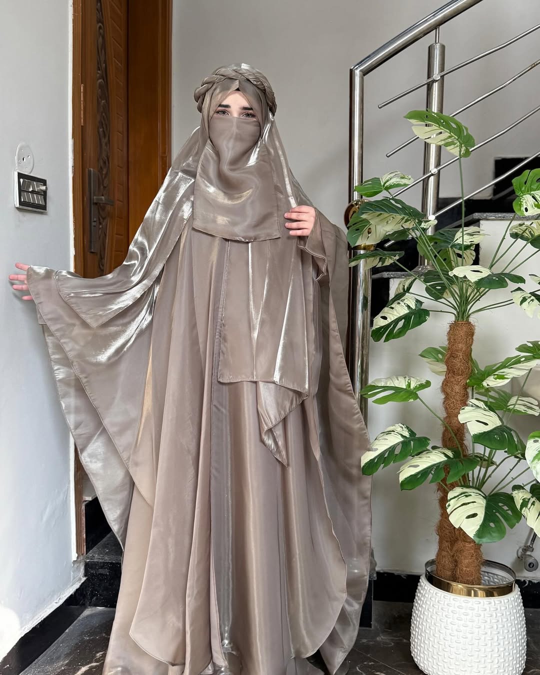 Moonlit Glow Abaya