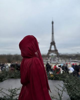 Moonlight Breeze – The Epitome of Grace and Elegance in Modest Fashion