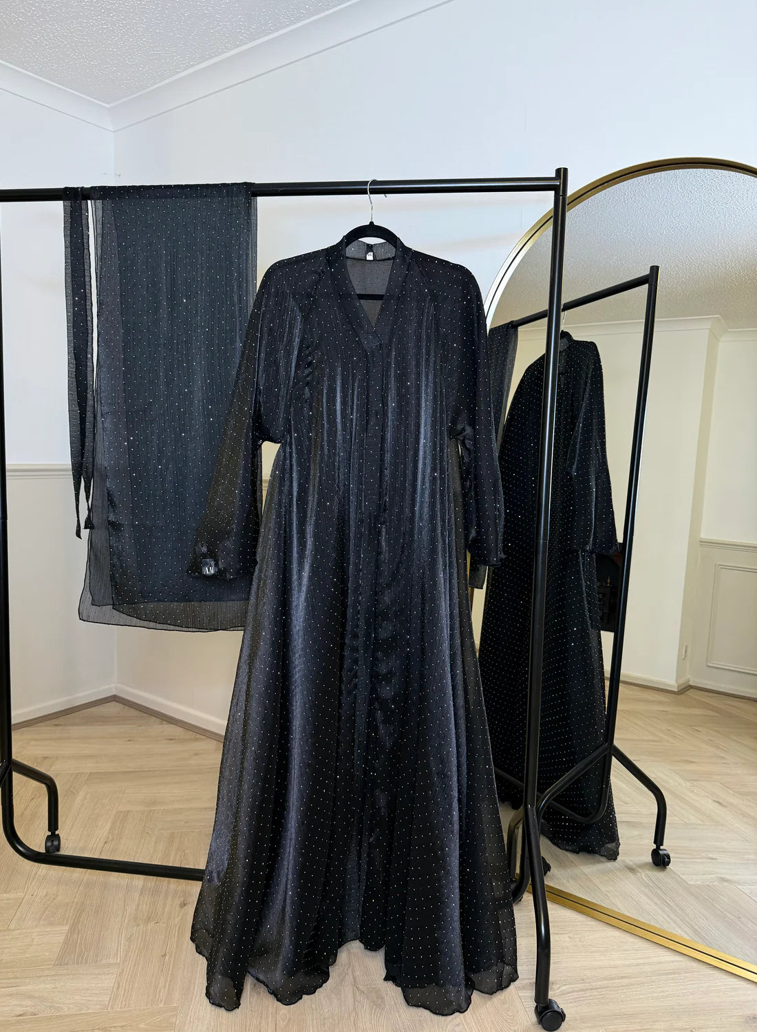 Bella - Flowy open abaya (Black)