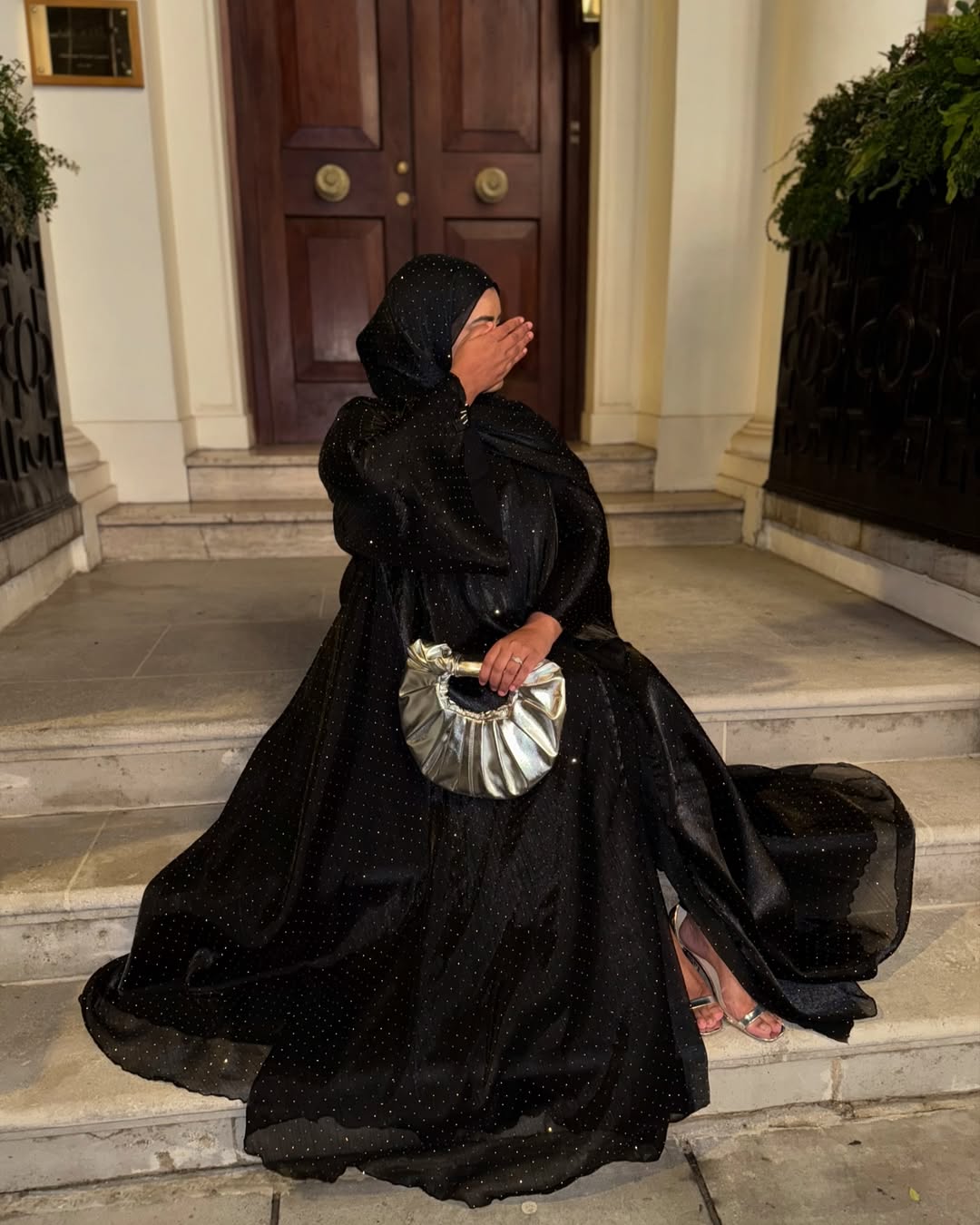 Bella - Flowy open abaya (Black)