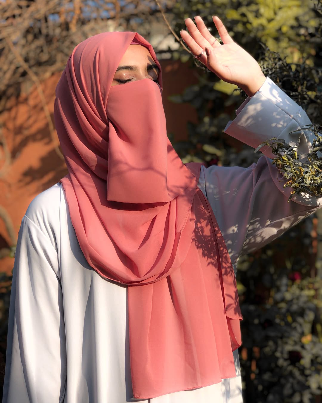 Pearl Abaya