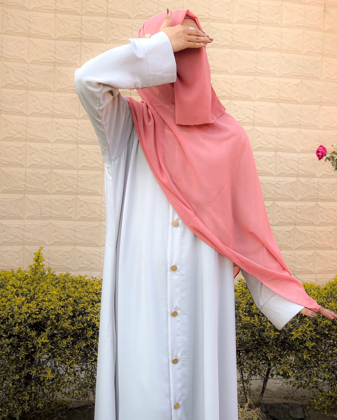 Pearl Abaya