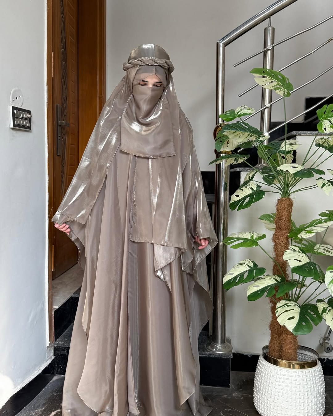 Moonlit Glow Abaya