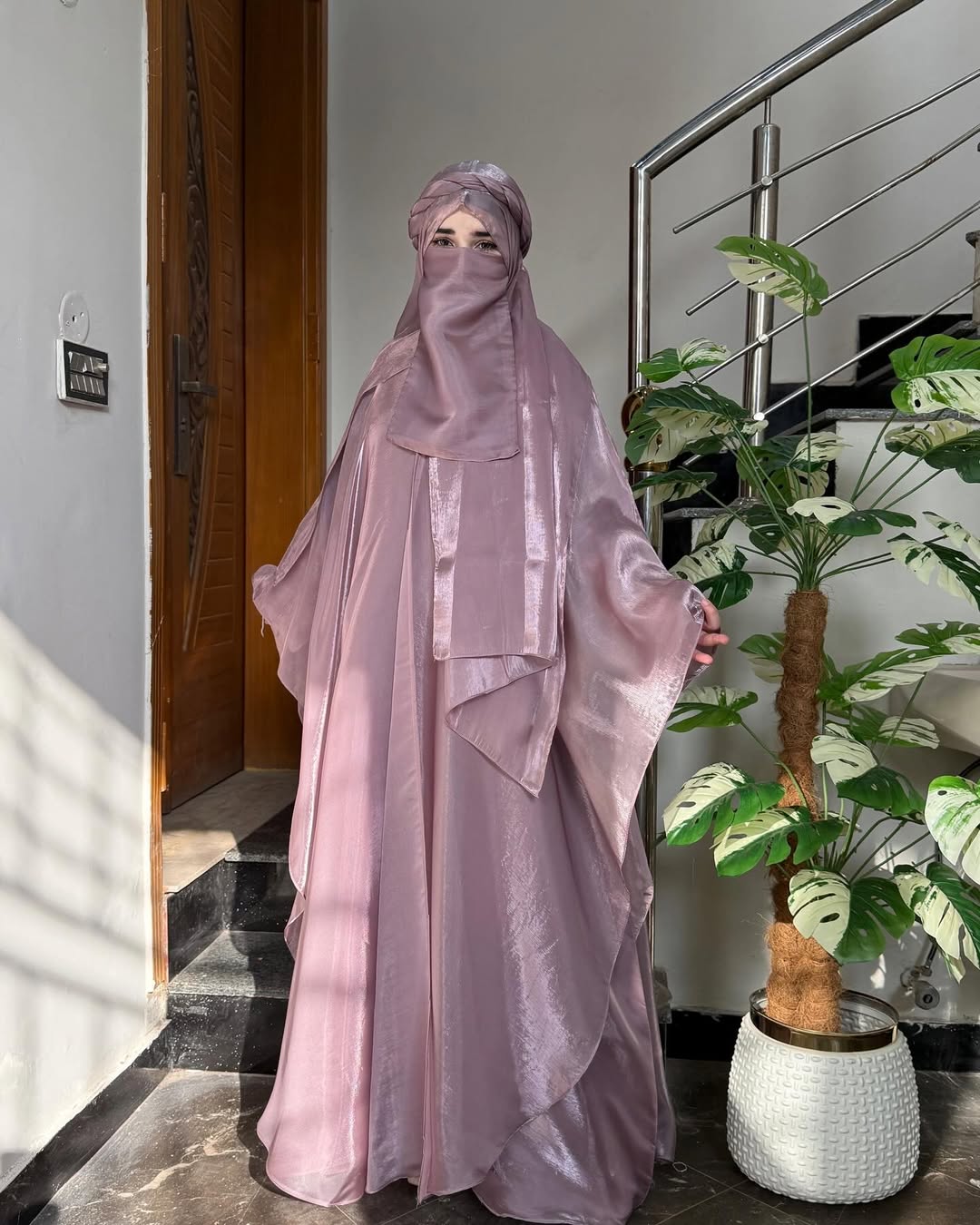 Moonlit Glow Abaya 3