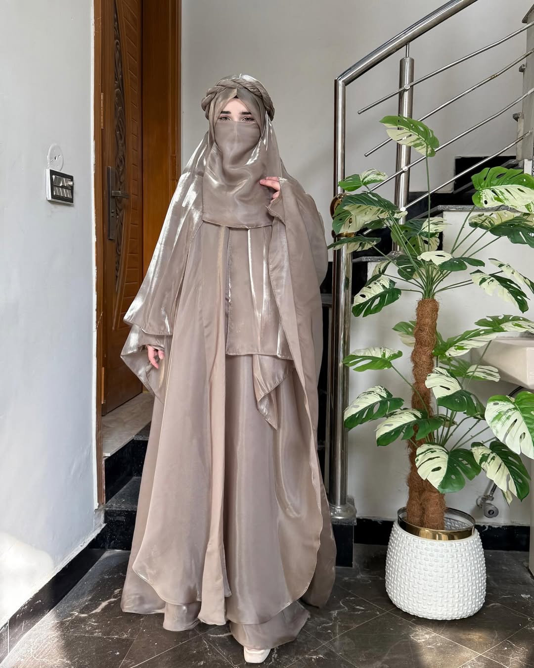 Moonlit Glow Abaya