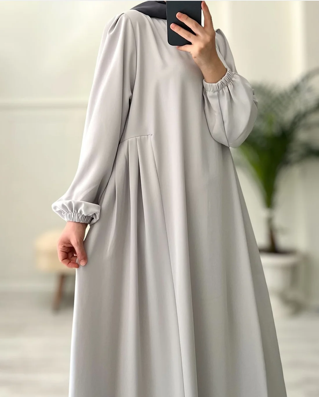 Basic Side Platted closed abaya