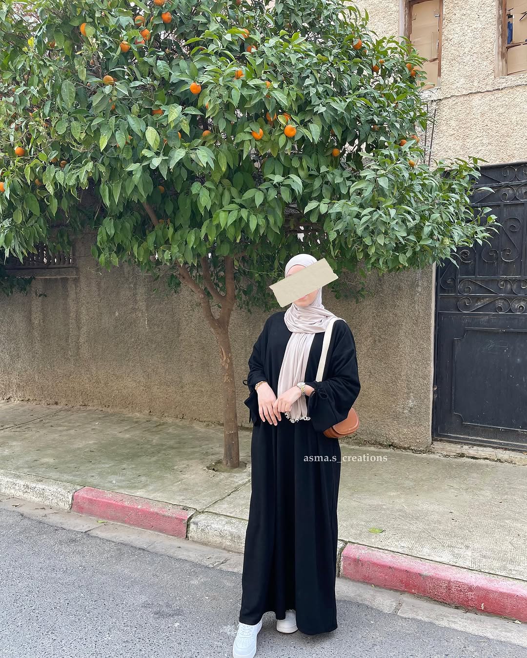 Knotted Abaya