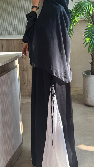Monochrome Grace Abaya