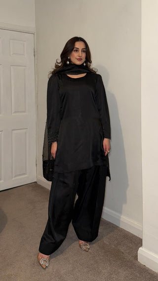 Elaya Rose Farshi Salwara